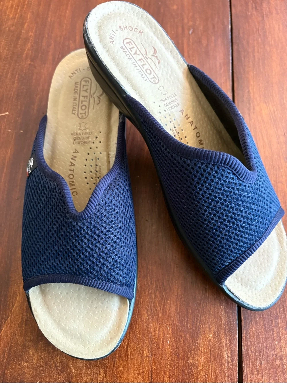Fly Flot Italy Anti-Sock Women's Navy Open-Toe Wedge Slides 7.5 New / Display